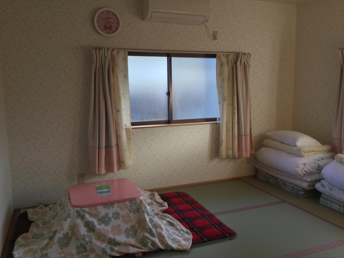 Bed and Breakfast Oyajino Umi Наосима Экстерьер фото